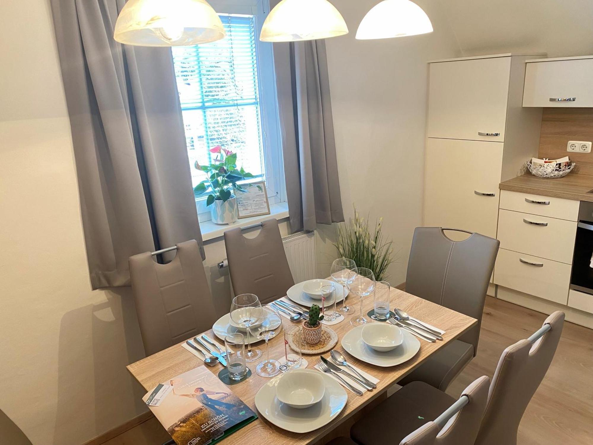 Hotel & Wirtshaus Hoedl-Kaplan Feldbach  Δωμάτιο φωτογραφία
