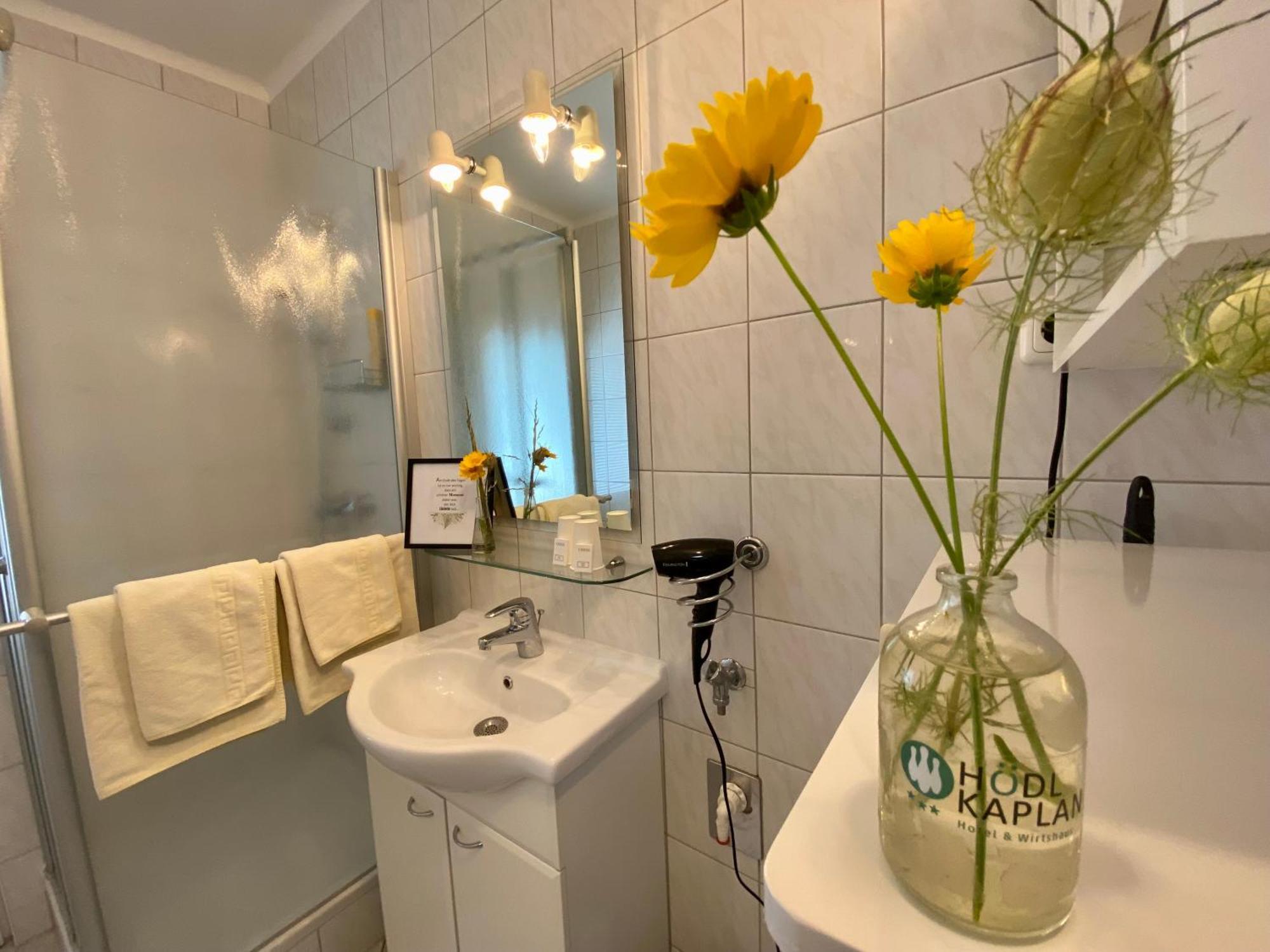 Hotel & Wirtshaus Hoedl-Kaplan Feldbach  Δωμάτιο φωτογραφία
