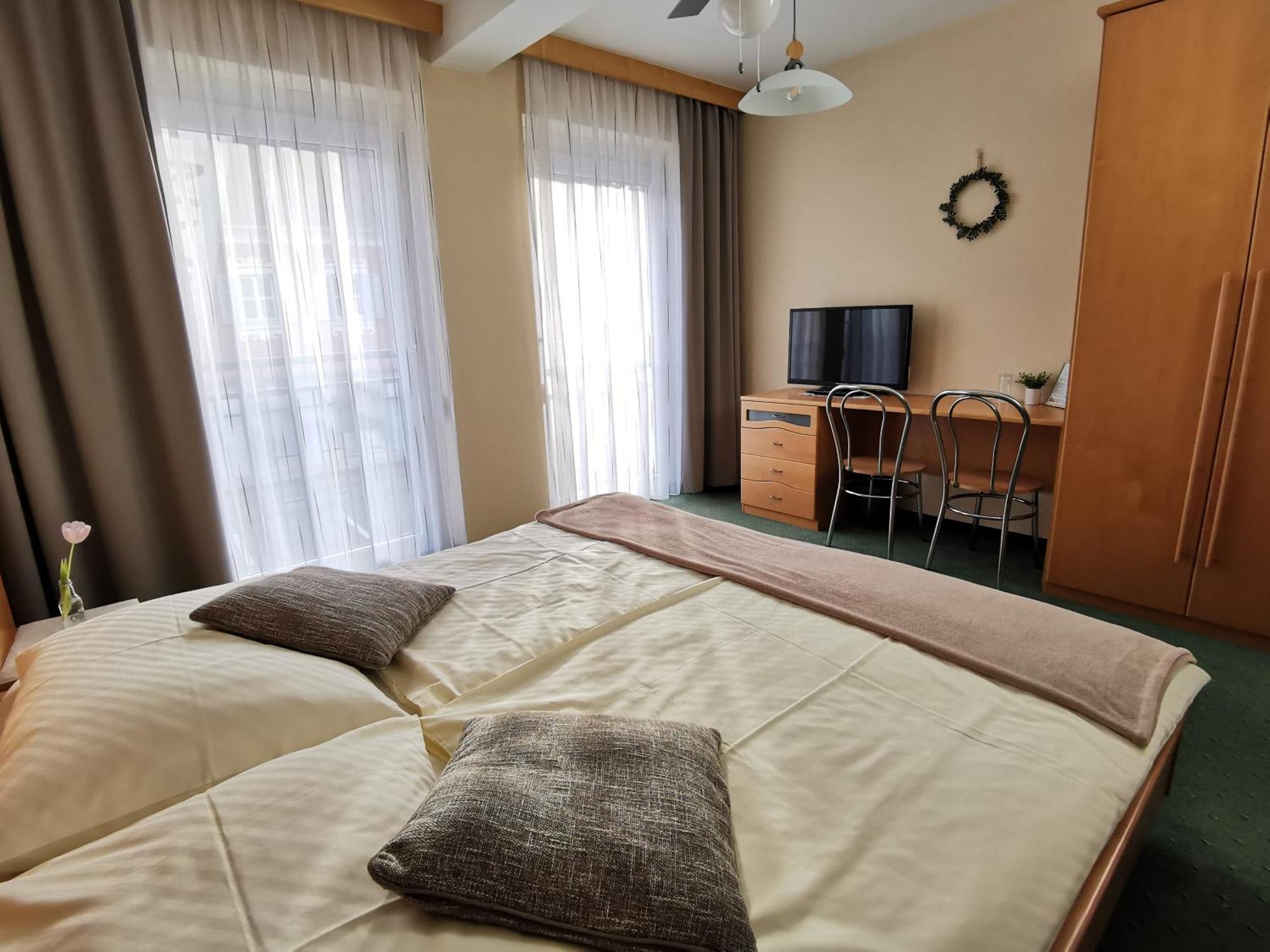 Hotel & Wirtshaus Hoedl-Kaplan Feldbach  Δωμάτιο φωτογραφία