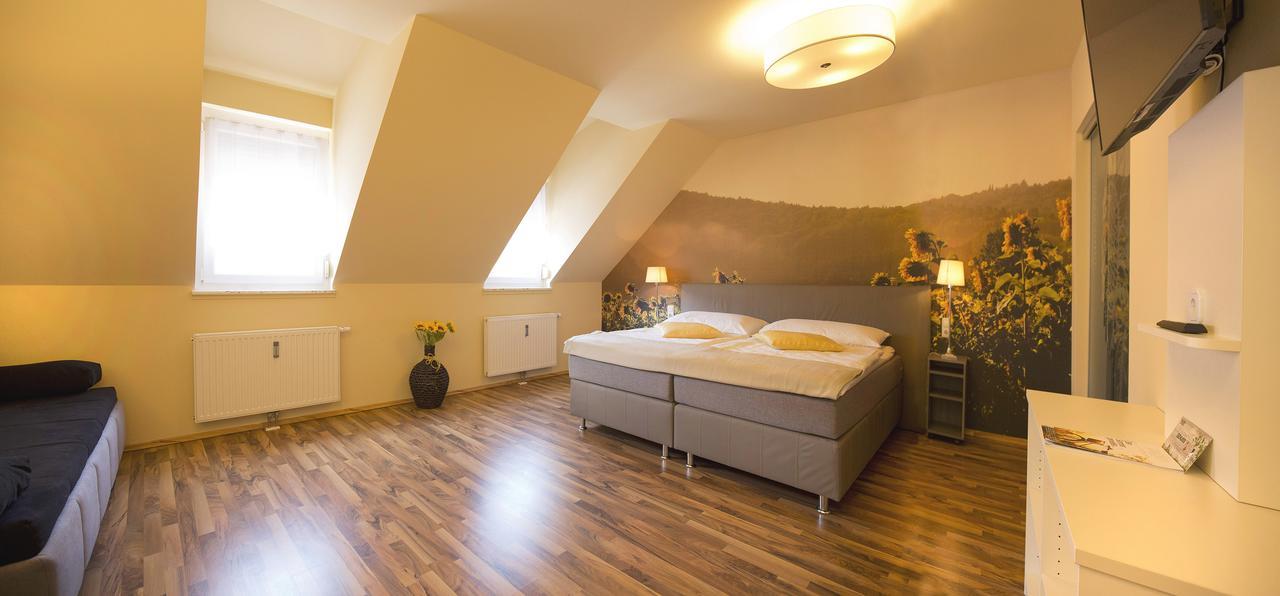 Hotel & Wirtshaus Hoedl-Kaplan Feldbach  Εξωτερικό φωτογραφία
